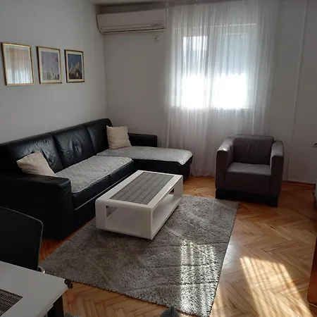 Apartment Stan U Maslinama