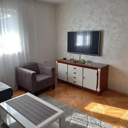 Stan U Maslinama Lägenhet Podgorica
