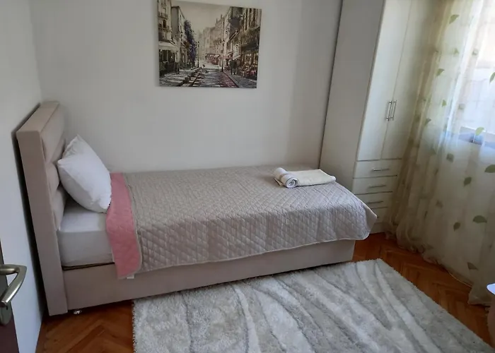 Stan U Maslinama * Podgorica